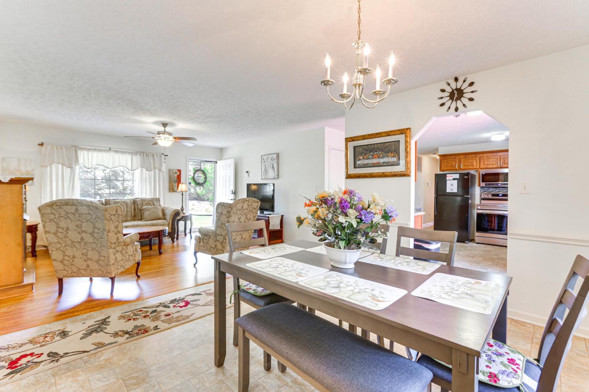 Chatham Getaway With Fireplace, Deck And Gas Grill! Экстерьер фото